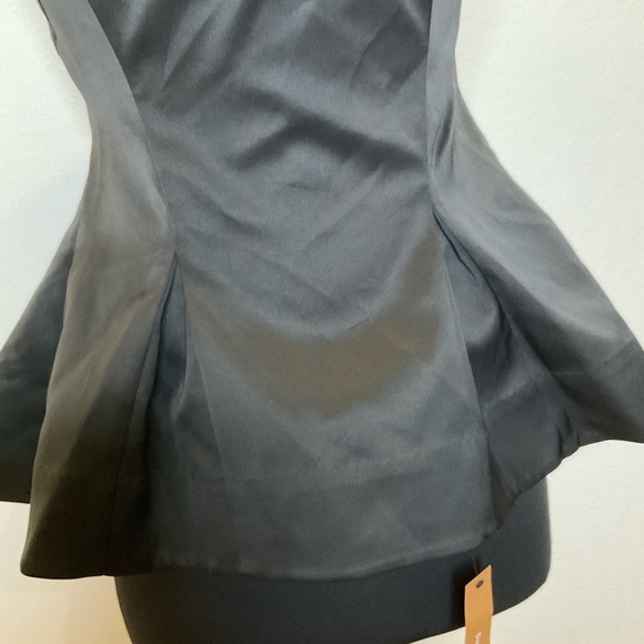 Reformation Rayne Satin Top Peplum Style  Square Neck in Black Size 6 - Picture 7 of 15